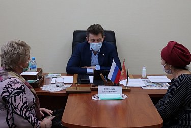 С проблемой – в общественную приемную